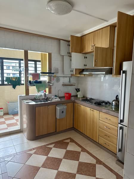 111 Rivervale Walk, 111 Rivervale Walk, 3 Bedrooms, 1,280 sqft, HDB Flat For Rent, by Eva Sek, 500217555 - Kitchen - PropertyGuru.com.sg
