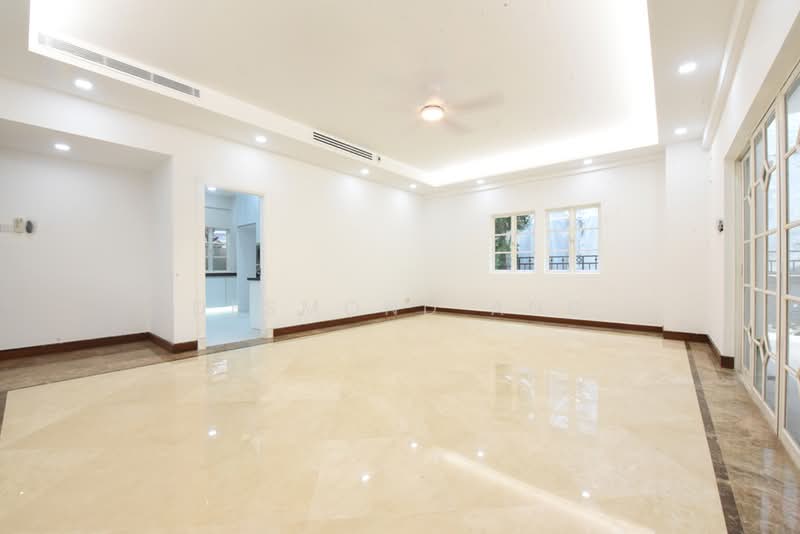 Luxurious Detached house 71 Gentle Drive, Gentle Drive, 5 Bedrooms, 7,382 sqft, Detached House For Rent, by Desmond Ang, 500217561 - Living Room - PropertyGuru.com.sg