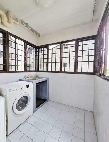 771 Bedok Reservoir View, 771 Bedok Reservoir View, 3 Bedrooms, 1,237 sqft, HDB Flat For Sale, by Adrian Tan, 500217564 - Balcony - PropertyGuru.com.sg