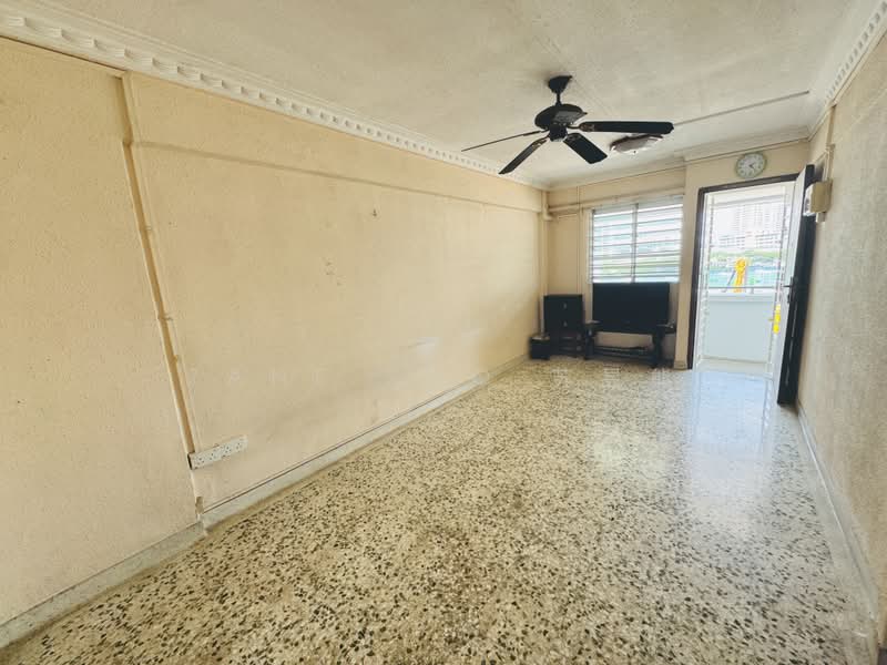 320 Clementi Avenue 4, 320 Clementi Avenue 4, 2 Bedrooms, 721 sqft, HDB Flat For Rent, by Zane Soo 苏昱能, 500217565 - Living Room - PropertyGuru.com.sg