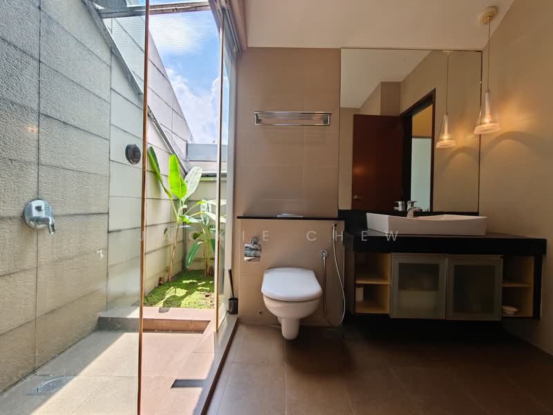 Jalan Joran, Jalan Joran/ Seletar Hills Drive/ Seletar Hills Estate, 5 Bedrooms, 2,329 sqft, Corner Terrace For Sale, by Jackie Chew, 500217579 - Bathroom - PropertyGuru.com.sg