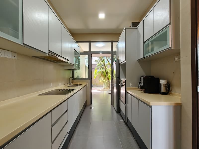 Jalan Joran, Jalan Joran/ Seletar Hills Drive/ Seletar Hills Estate, 5 Bedrooms, 2,329 sqft, Corner Terrace For Sale, by Jackie Chew, 500217579 - Kitchen - PropertyGuru.com.sg