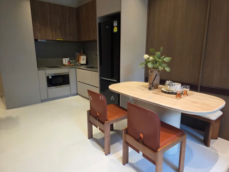 Parksuites, 18 Holland Grove Road, Studio, 624 sqft, Condominium For Sale, by Diana Lim, 500217583 - Dining - PropertyGuru.com.sg