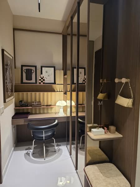 Parksuites, 18 Holland Grove Road, Studio, 624 sqft, Condominium For Sale, by Diana Lim, 500217583 - Study - PropertyGuru.com.sg