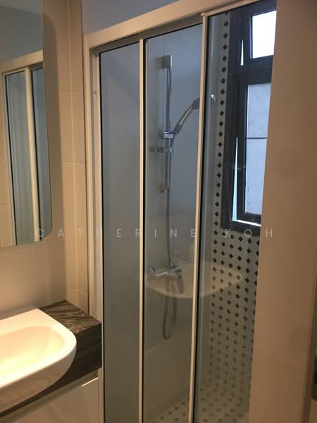 Sophia Hills, 27 Mount Sophia, 2 Bedrooms, 700 sqft, Condominium For Sale, by Catherine Koh, 500217584 - Studio Bathroom - PropertyGuru.com.sg