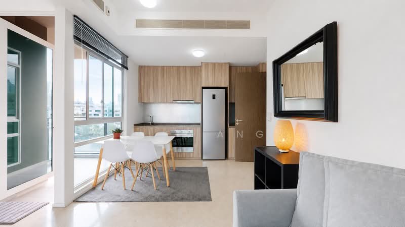 Principal Garden, 99 Prince Charles Crescent, 2 Bedrooms, 861 sqft, Condominium For Sale, by Alex Ang, 500217585 - Kitchen - PropertyGuru.com.sg