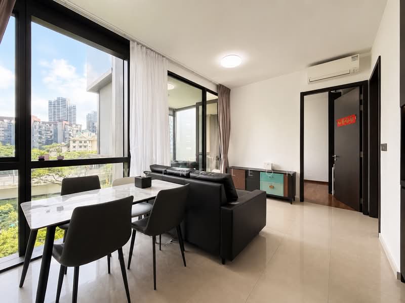 Hyll on Holland, 91 Holland Road, 2 Bedrooms, 700 sqft, Condominium For Sale, by Howgene Leong, 500217586 - Living Room - PropertyGuru.com.sg
