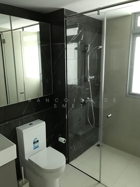 Q Bay Residences, 1 Tampines Street 86, 3 Bedrooms, 1,065 sqft, Condominium For Rent, by Francoise De Smet, 500217598 - Bathroom - PropertyGuru.com.sg