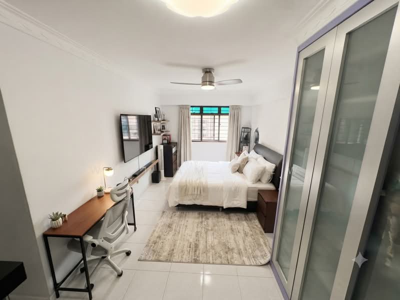 311C Anchorvale Lane, 311C Anchorvale Lane, 3 Bedrooms, 1,023 sqft, HDB Flat For Sale, by William Chew, 500217604 - Huge Master Bedroom - PropertyGuru.com.sg