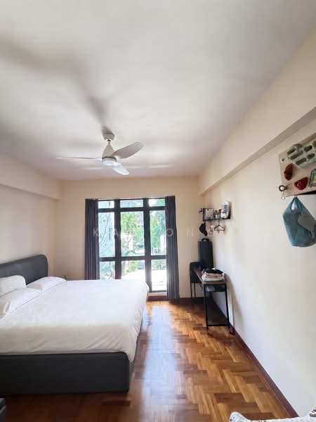 East Meadows, 30 Tanah Merah Kechil Road, 3 Bedrooms, 1,216 sqft, Condominium For Sale, by Kal Ong, 500217611 - Bedroom - PropertyGuru.com.sg
