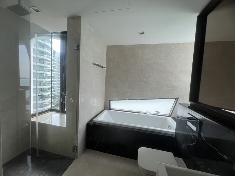 Cape Royale, 23 Cove Way, Harbourfront / Telok Blangah, 3 Bedrooms, 1,905 sqft, Condominium For Sale, by Charm May Thu, 500217623 - Bathroom - PropertyGuru.com.sg