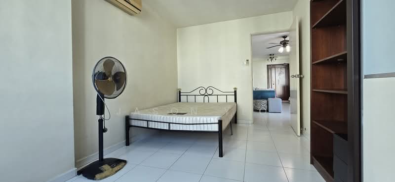 193 Edgefield Plains, 193 Edgefield Plains, 2 Bedrooms, 780 sqft, HDB Flat For Rent, by Jason Yeo, 500217637 - Bedroom - PropertyGuru.com.sg