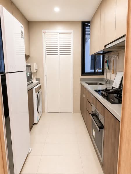 Parc Life, 25 Sembawang Crescent, 3 Bedrooms, 936 sqft, Executive Condominium For Sale, by Owen Tan, 500217638 - Kitchen - PropertyGuru.com.sg