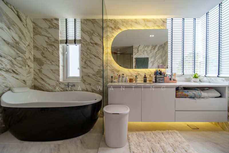 Ultra Luxury Living Semi-Detached Near Botanic Garden, Trevose Crescent / Kheam Hock Road / Dunearn Road, 5 Bedrooms, 5,000 sqft, Semi-Detached House For Sale, by Kua WanTing, 500217639 - Bathroom - PropertyGuru.com.sg