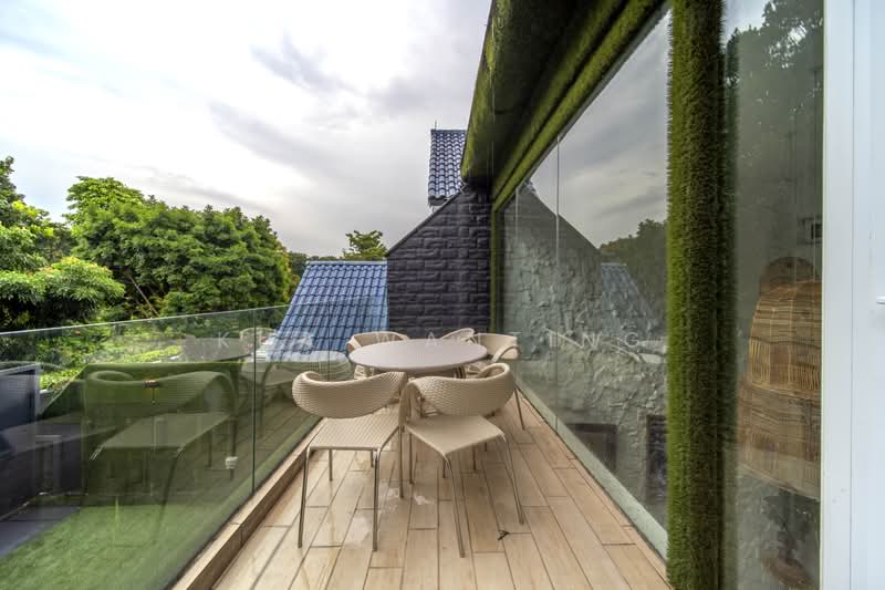 Ultra Luxury Living Semi-Detached Near Botanic Garden, Trevose Crescent / Kheam Hock Road / Dunearn Road, 5 Bedrooms, 5,000 sqft, Semi-Detached House For Sale, by Kua WanTing, 500217639 - Balcony - PropertyGuru.com.sg