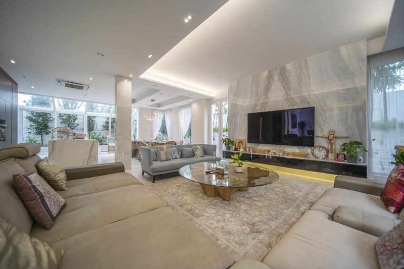 Ultra Luxury Living Semi-Detached Near Botanic Garden, Trevose Crescent / Kheam Hock Road / Dunearn Road, 5 Bedrooms, 5,000 sqft, Semi-Detached House For Sale, by Kua WanTing, 500217639 - Living Room - PropertyGuru.com.sg