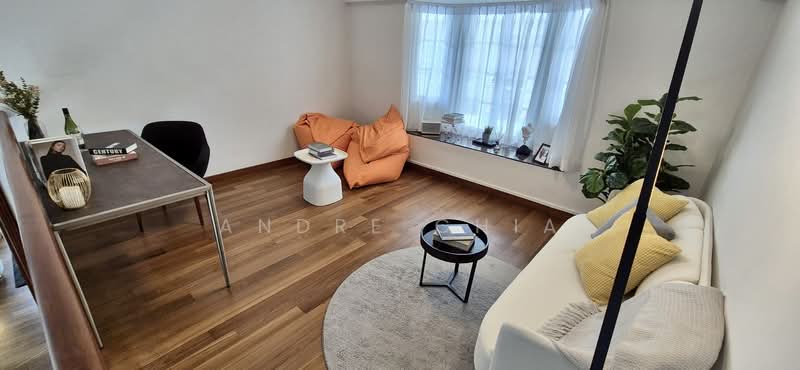 2nd floor Living Room