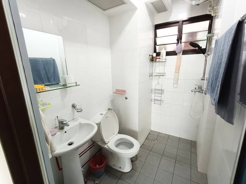 28B Dover Crescent, 28B Dover Crescent, Room Rental, 130 sqft, HDB Flat For Rent, by Chris Lim, 500217649 - Bathroom - PropertyGuru.com.sg