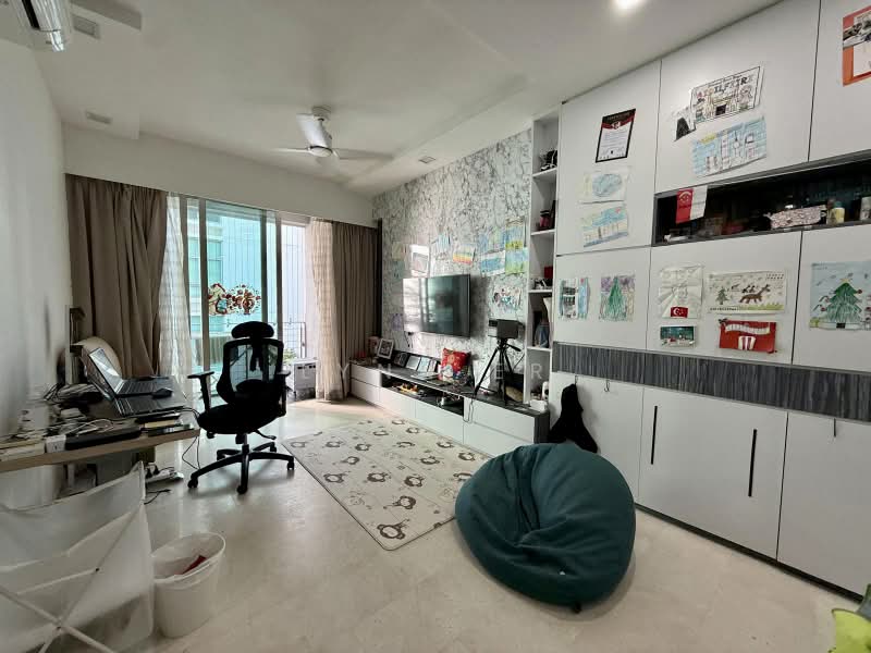 Shanghai One, 1 Shanghai Road, 2 Bedrooms, 882 sqft, Apartment For Sale, by Lynn Er, 500217652 - Living Room - PropertyGuru.com.sg