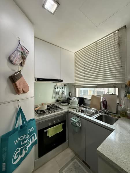 Shanghai One, 1 Shanghai Road, 2 Bedrooms, 882 sqft, Apartment For Sale, by Lynn Er, 500217652 - Kitchen - PropertyGuru.com.sg