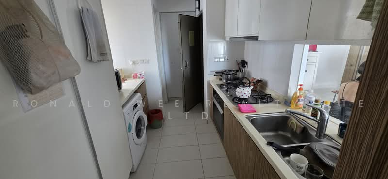 Trevista, 25 Lorong 3 Toa Payoh, 3 Bedrooms, 1,100 sqft, Condominium For Rent, by RONALD, 500217658 - Kitchen - PropertyGuru.com.sg
