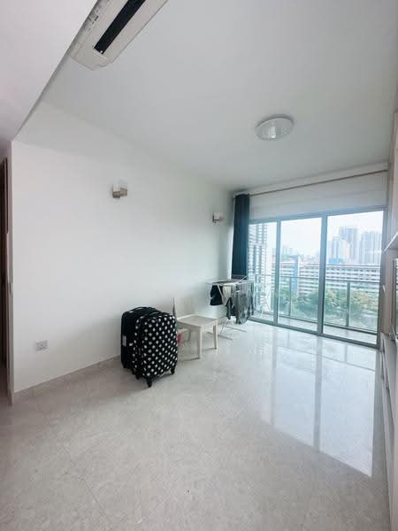 Eight Riversuites, 2 Whampoa East, Balestier / Toa Payoh, 3 Bedrooms, 936 sqft, Condominium For Sale, by Tanya Yang, 500217659 - Living Room - PropertyGuru.com.sg