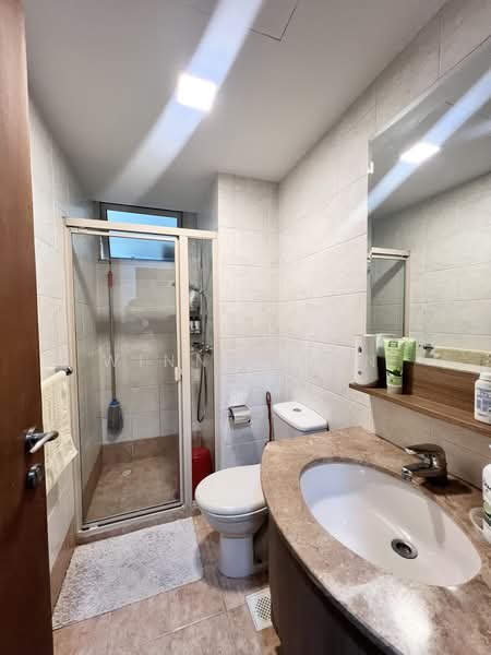 Rafflesia Condo, 31 Bishan Street 21, 2 Bedrooms, 915 sqft, Condominium For Rent, by Winnie Tan, 500217661 - Bathroom - PropertyGuru.com.sg