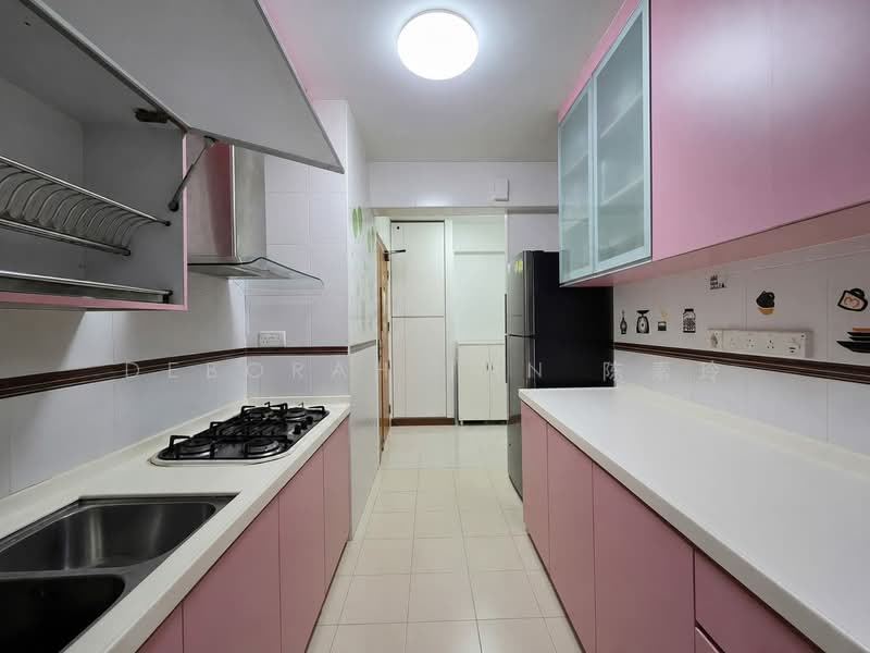 672A Edgefield Plains, 672A Edgefield Plains, 3 Bedrooms, 700 sqft, HDB Flat For Sale, by Deborah Tan 陈素玲, 500217664 - Kitchen - PropertyGuru.com.sg