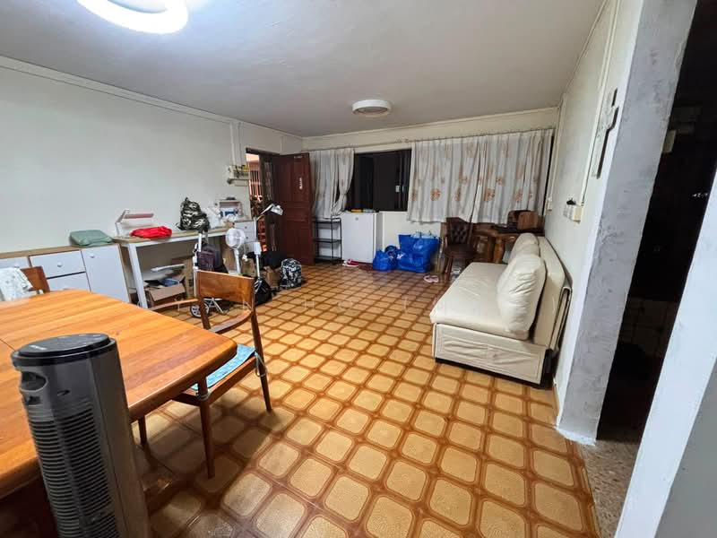 53 New Upper Changi Road, 53 New Upper Changi Road, Room Rental, 120 sqft, HDB Flat For Rent, by Cyan Ho (何永全), 500217674 - Living Room - PropertyGuru.com.sg