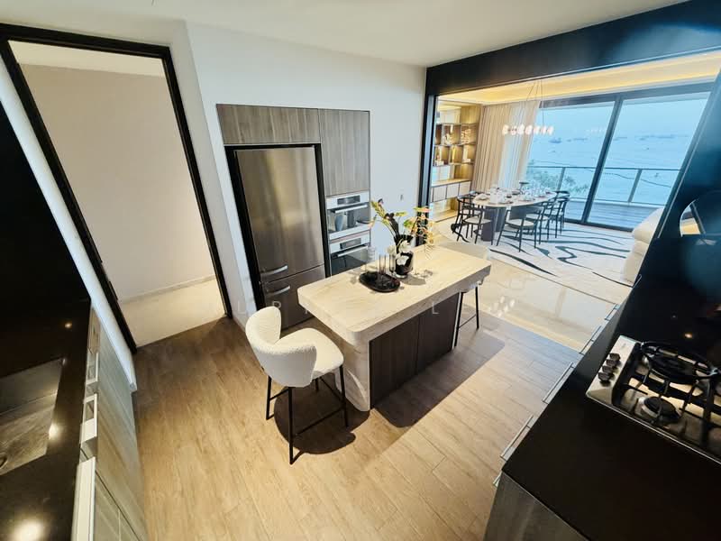 Cape Royale, 15 Cove Way, 4 Bedrooms, 2,637 sqft, Condominium For Sale, by Murphy Lee, 500217676 - Kitchen - PropertyGuru.com.sg