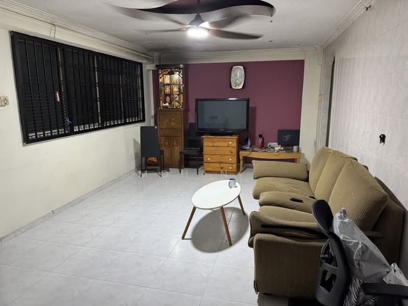 840 Woodlands Street 82, 840 Woodlands Street 82, 4 Bedrooms, 904 sqft, HDB Flat For Sale, by MOHAN ., 500217678 - Living Room - PropertyGuru.com.sg
