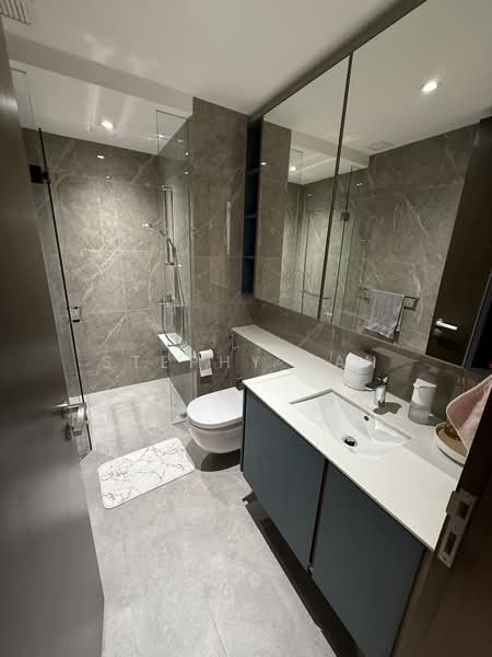Clavon, 6 Clementi Avenue 1, 2 Bedrooms, 764 sqft, Condominium For Sale, by Stephy Tan, 500217685 - Bathroom - PropertyGuru.com.sg