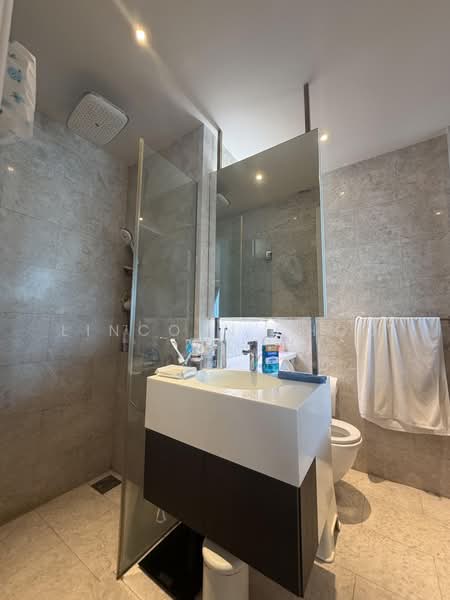 Parc Centennial, 100 Kampong Java Road, 2 Bedrooms, 1,163 sqft, Condominium For Sale, by Lincoln Choo, 500217691 - Bathroom - PropertyGuru.com.sg