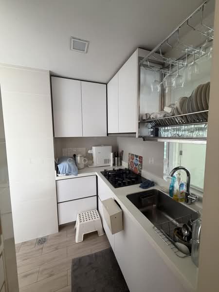 Parc Centennial, 100 Kampong Java Road, 2 Bedrooms, 1,163 sqft, Condominium For Sale, by Lincoln Choo, 500217691 - Kitchen - PropertyGuru.com.sg