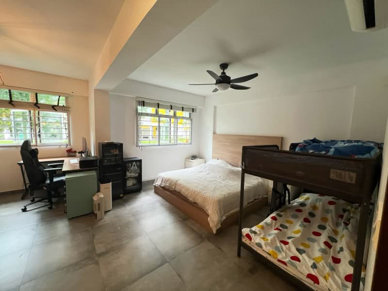 489C Choa Chu Kang Avenue 5, 489C Choa Chu Kang Avenue 5, 3 Bedrooms, 1,001 sqft, HDB Flat For Sale, by Amy Tan, 500217695 - Bedroom - PropertyGuru.com.sg