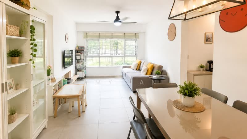 489C Choa Chu Kang Avenue 5, 489C Choa Chu Kang Avenue 5, Dairy Farm / Bukit Panjang / Choa Chu Kang, 3 Bedrooms, 1,001 sqft, HDB Flat For Sale, by Amy Tan, 500217695 - Living Room - PropertyGuru.com.sg