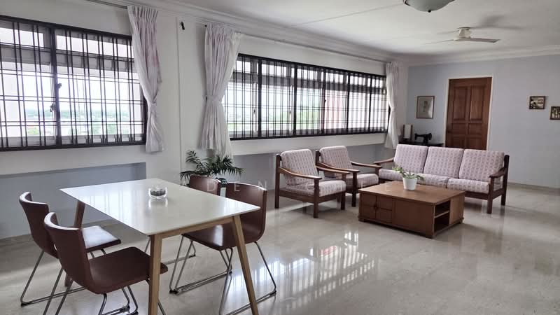 555 Choa Chu Kang North 6, 555 Choa Chu Kang North 6, 4 Bedrooms, 1,572 sqft, HDB Flat For Sale, by Caden Chee, 500217701 - Living Room - PropertyGuru.com.sg
