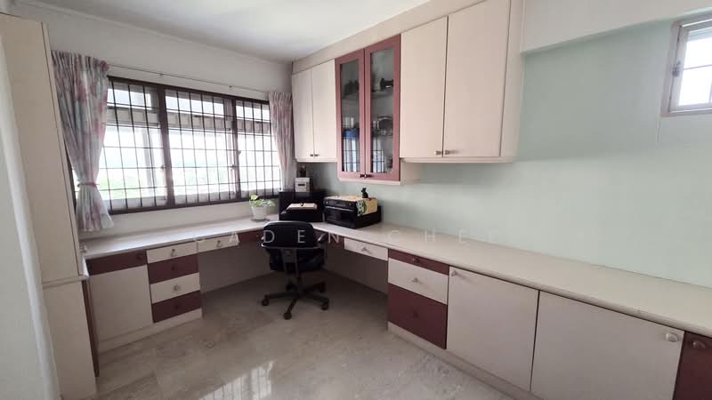 555 Choa Chu Kang North 6, 555 Choa Chu Kang North 6, 4 Bedrooms, 1,572 sqft, HDB Flat For Sale, by Caden Chee, 500217701 - Study Room - PropertyGuru.com.sg