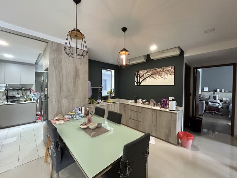 The Visionaire, 194 Canberra Drive, 3 Bedrooms, 1,119 sqft, Executive Condominium For Sale, by George Poo, 500217711 - Kitchen - PropertyGuru.com.sg