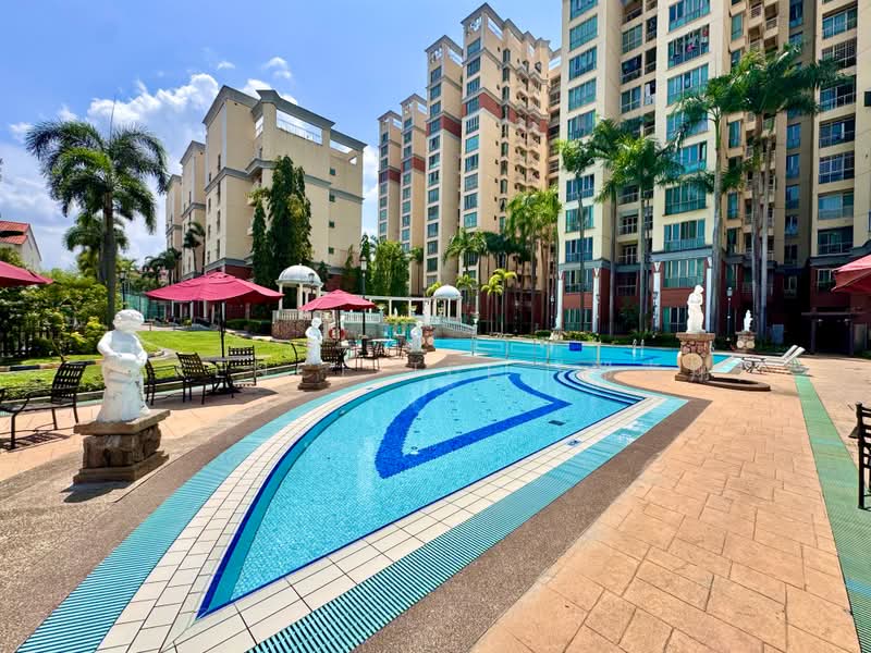 Astoria Park, 36 Lorong Mydin, 2 Bedrooms, 851 sqft, Condominium For Sale, by Terence Tee (郑志翔), 500217713 - Pool - PropertyGuru.com.sg
