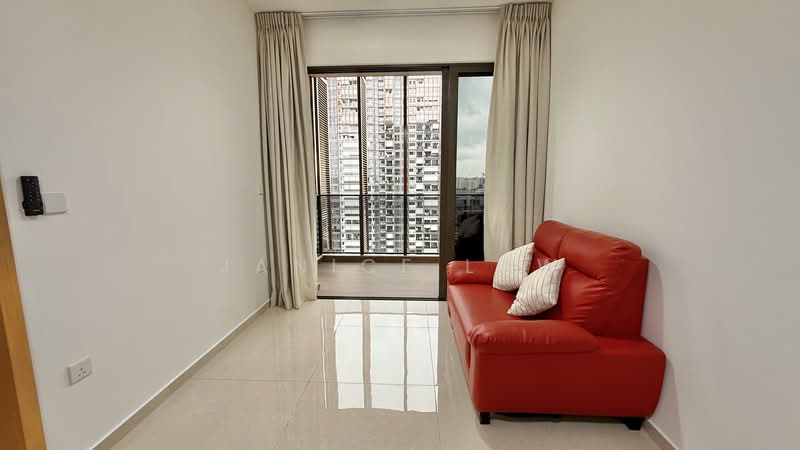 Midwood, 8 Hillview Rise, 2 Bedrooms, 689 sqft, Condominium For Sale, by Janice Law, 500217718 - Living Room - PropertyGuru.com.sg