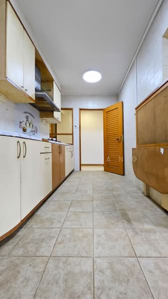 Jurong east st 21, Jurong east st 21, 4 Bedrooms, 1,539 sqft, HDB Flat For Sale, by Juleen Ang, 500217729 - Kitchen - PropertyGuru.com.sg