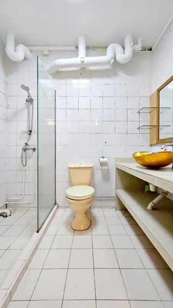 Jurong east st 21, Jurong east st 21, 4 Bedrooms, 1,539 sqft, HDB Flat For Sale, by Juleen Ang, 500217729 - Bathroom - PropertyGuru.com.sg