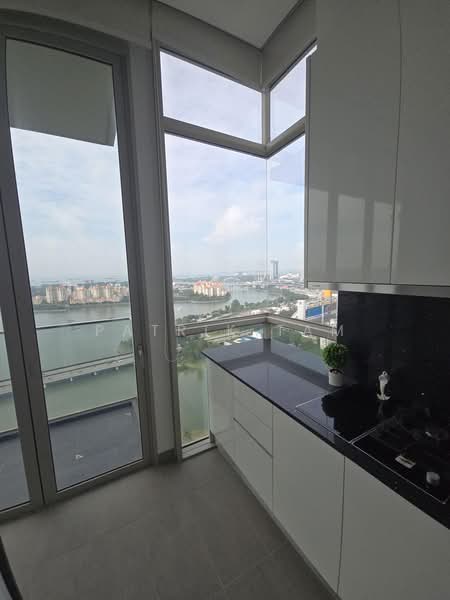 Kallang Riverside, 51 Kampong Bugis, 4 Bedrooms, 3,154 sqft, Condominium For Sale, by Patrik Tam, 500217731 - Kitchen - PropertyGuru.com.sg