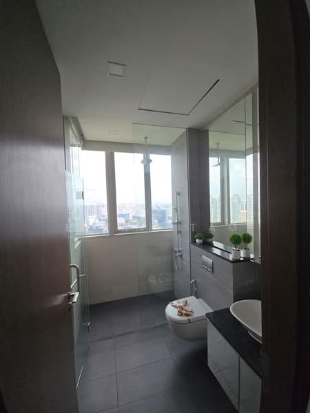 Kallang Riverside, 51 Kampong Bugis, 4 Bedrooms, 3,154 sqft, Condominium For Sale, by Patrik Tam, 500217731 - Bathroom - PropertyGuru.com.sg