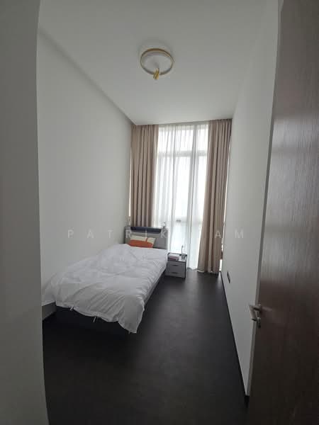 Kallang Riverside, 51 Kampong Bugis, 4 Bedrooms, 3,154 sqft, Condominium For Sale, by Patrik Tam, 500217731 - Bedroom - PropertyGuru.com.sg