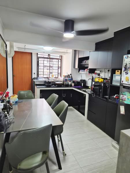 4 Lorong 7 Toa Payoh, 4 Lorong 7 Toa Payoh, 2 Bedrooms, 732 sqft, HDB Flat For Sale, by Lee Hui Hui, 500217733 - Kitchen - PropertyGuru.com.sg