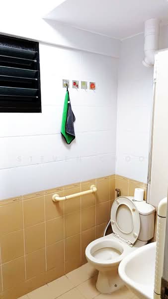 282 Tampines Street 22, 282 Tampines Street 22, Room Rental, 120 sqft, HDB Flat For Rent, by Steven Choo, 500217735 - Bathroom - PropertyGuru.com.sg