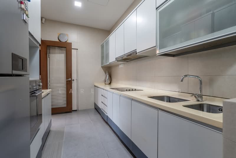 Best Value Art House 2.5 Storey Corner Terrace, Walk to Greenwich V, Seletar Hills Estate, Seletar Hills Estate, 5 Bedrooms, 3,600 sqft, Corner Terrace For Sale, by Clarence Long, 500217737 - Kitchen - PropertyGuru.com.sg