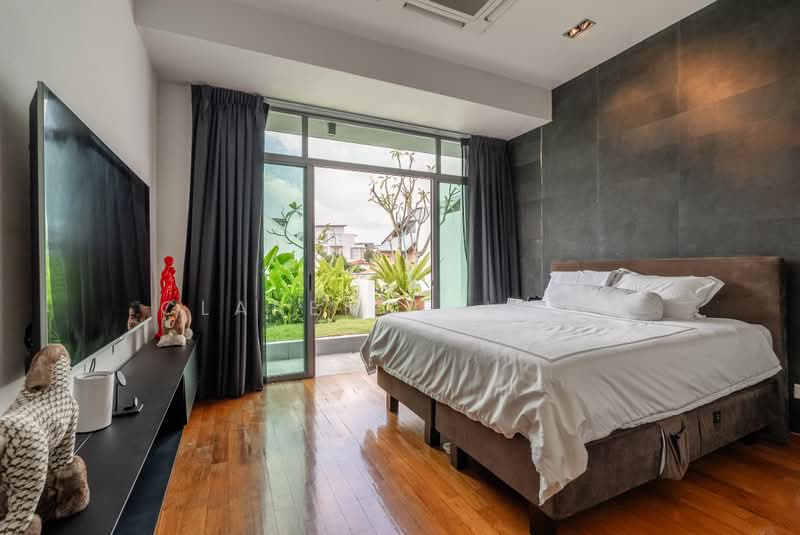 Best Value Art House 2.5 Storey Corner Terrace, Walk to Greenwich V, Seletar Hills Estate, Seletar Hills Estate, 5 Bedrooms, 3,600 sqft, Corner Terrace For Sale, by Clarence Long, 500217737 - Master Bedroom - PropertyGuru.com.sg